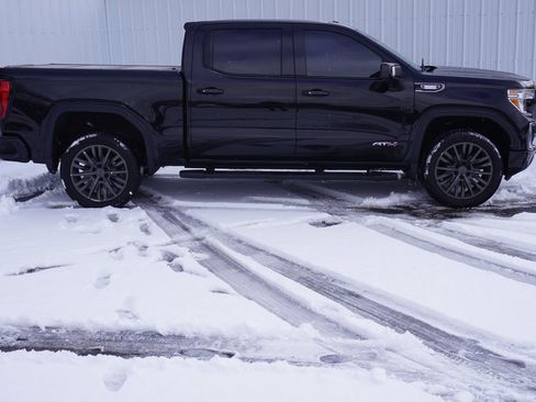 Used 2020 GMC Sierra 1500 AT4 w/ AT4 Premium Package image 2