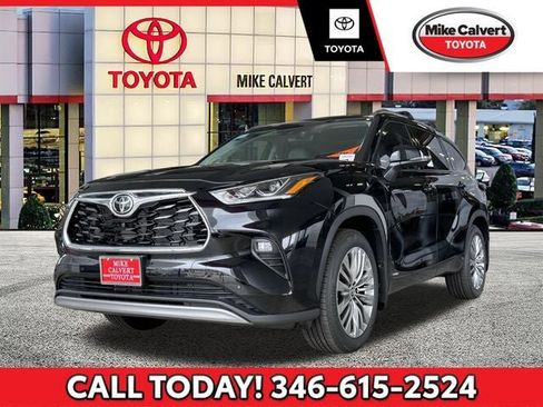 New 2026 Toyota Highlander Platinum AWD/4WD image 1