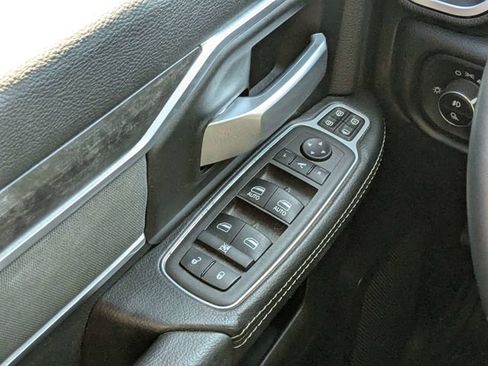 Used 2024 RAM 2500 Big Horn w/ Level 2 Equipment Group AWD/4WD image 20