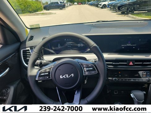 New 2026 Kia Seltos S FWD image 21