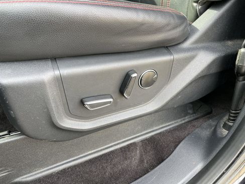 Certified 2022 Ford Expedition Limited image 12