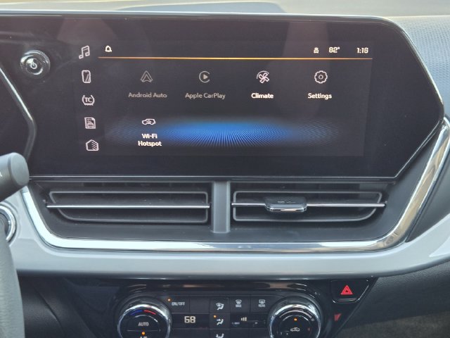 Used 2025 Chevrolet Trax LT FWD image 17