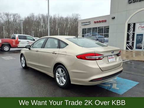 Used 2018 Ford Fusion S image 2