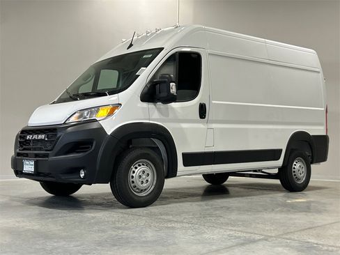 New 2025 RAM ProMaster 2500 w/ Convenience Group image 2