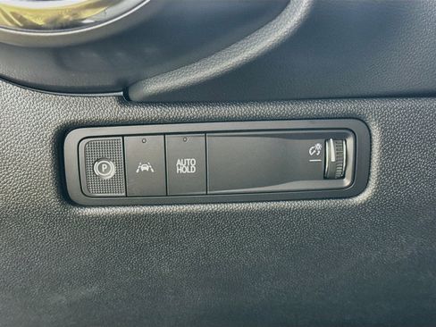 Used 2026 Chevrolet Equinox EV LT image 11