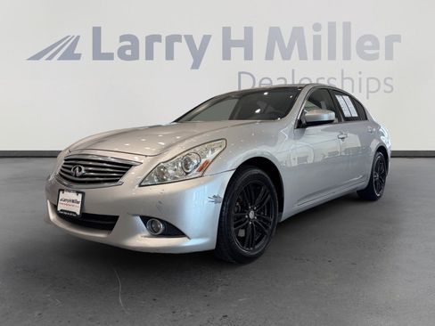Used 2011 INFINITI G25 x w/ Moonroof Pkg AWD/4WD image 1