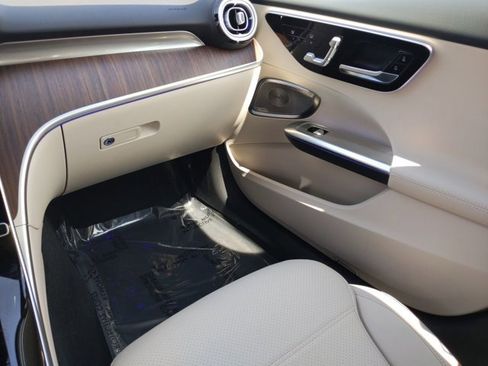 Certified 2023 Mercedes-Benz C 300 Sedan image 16