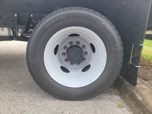New 2025 Ford F550 2WD Crew Cab Super Duty image 9