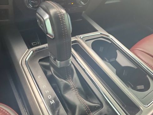 Certified 2019 Ford F150 Platinum w/ Equipment Group 701A Luxury AWD/4WD image 31