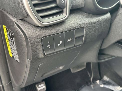 Used 2020 Kia Sportage LX w/ LX Popular Package image 17