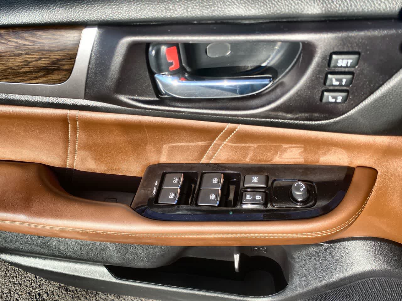 Used 2019 Subaru Outback 3.6R Touring w/ Popular Package #3A AWD/4WD image 13