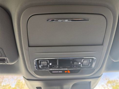 Used 2021 Lincoln Corsair FWD image 26