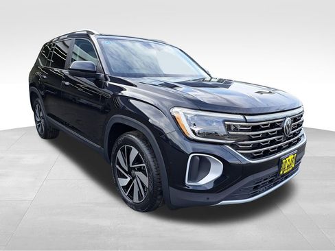 New 2025 Volkswagen Atlas SEL image 3