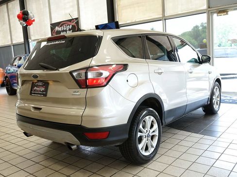 Used 2017 Ford Escape SE FWD image 16