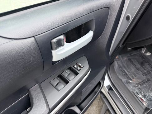 Used 2014 Toyota Tundra SR5 w/ TRD Off Road Package image 17