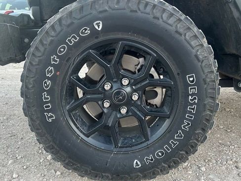 Used 2024 Jeep Gladiator Willys image 14