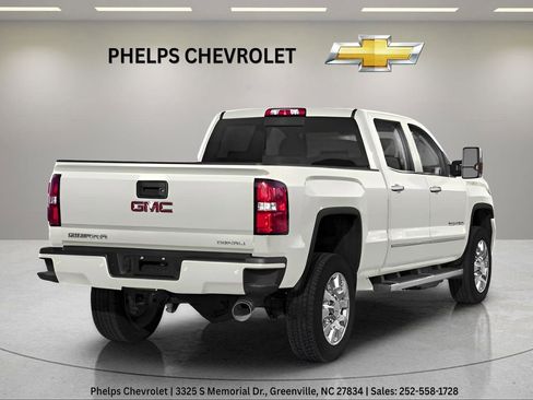 Used 2019 GMC Sierra 2500 Denali w/ Duramax Plus Package image 4