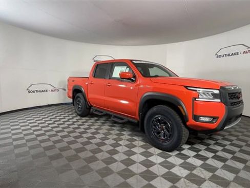 New 2025 Nissan Frontier PRO-4X image 2
