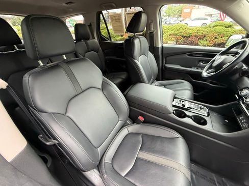 Used 2024 Honda Pilot EX-L image 42