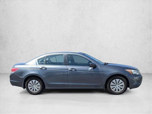 Used 2010 Honda Accord LX image 4