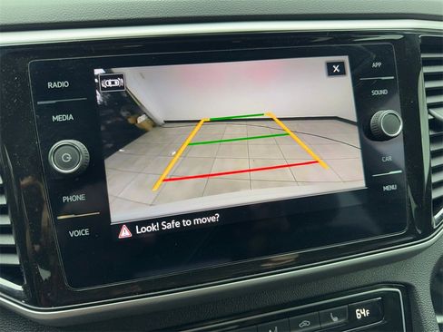 Used 2022 Volkswagen Atlas Cross Sport SE w/ Panoramic Sunroof Package image 58