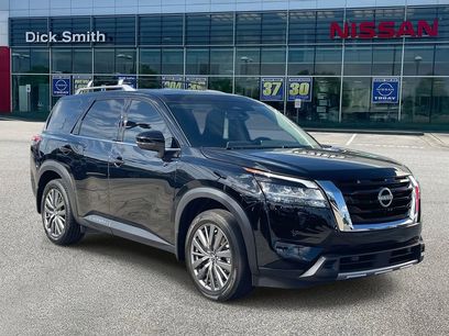 Used 2024 Nissan Pathfinder SL w/ SL Premium Package