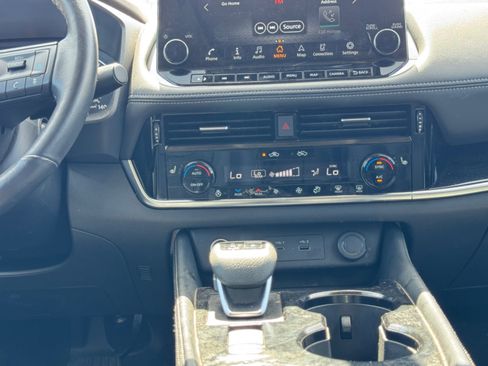 Used 2023 Nissan Rogue SL w/ SL Premium Package FWD image 20