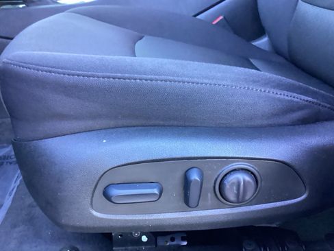 Used 2024 Chevrolet Malibu LT image 11