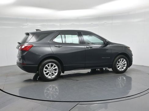 Used 2019 Chevrolet Equinox LS image 26