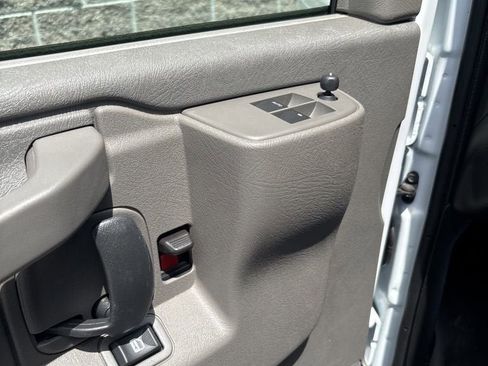 New 2025 Chevrolet Express 2500 w/ Driver Convenience Package image 20