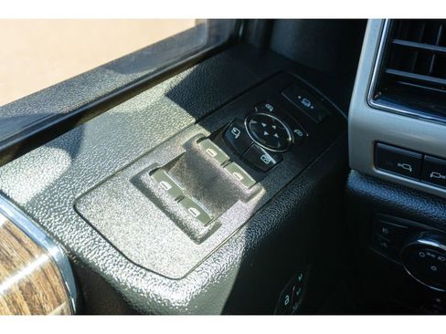 Used 2020 Ford F250 Lariat w/ Lariat Value Package image 25