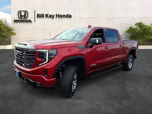 Used 2023 GMC Sierra 1500 AT4 w/ Technology Package AWD/4WD image 8