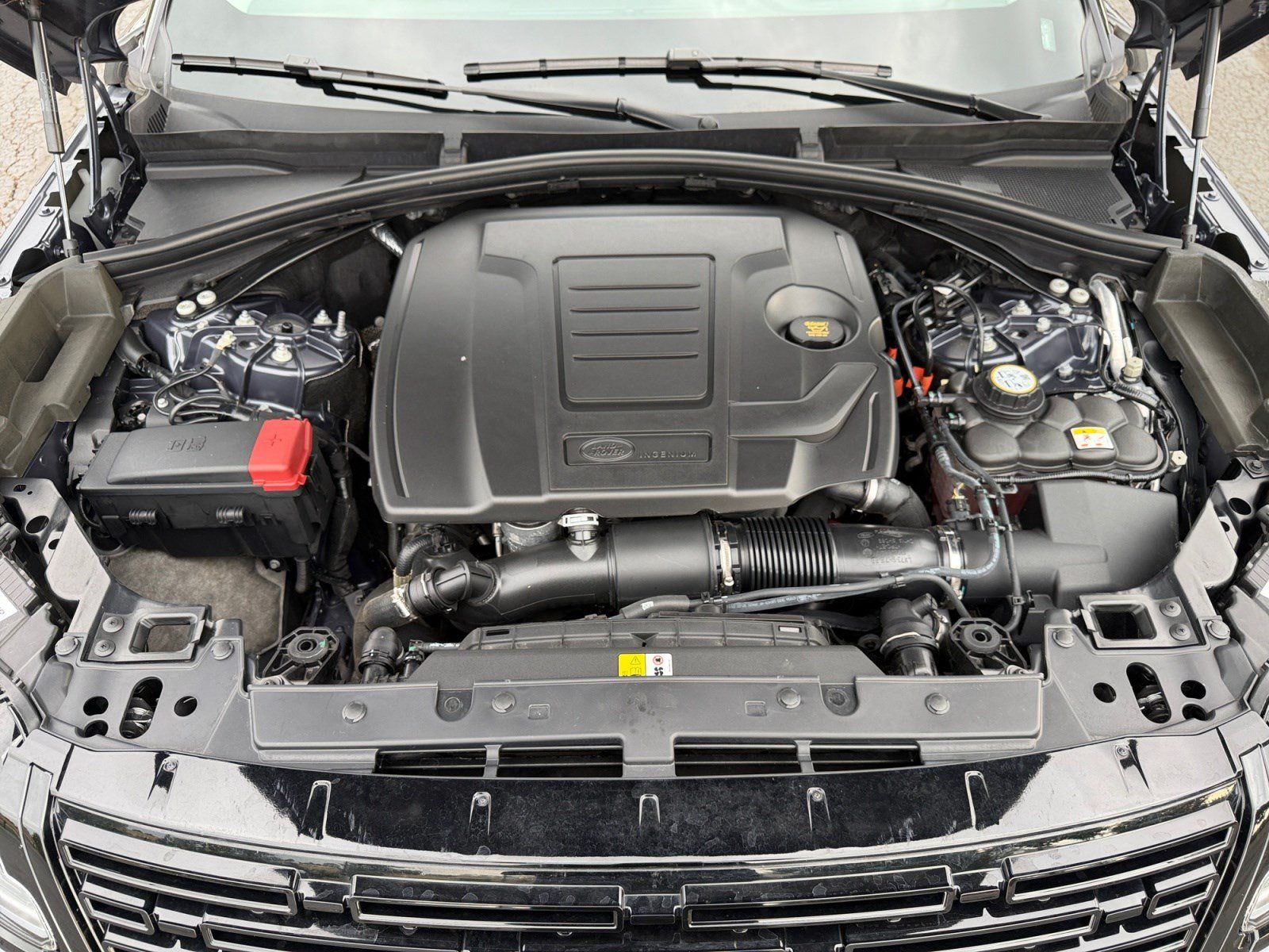 Used 2025 Land Rover Range Rover Velar Dynamic SE AWD/4WD image 20