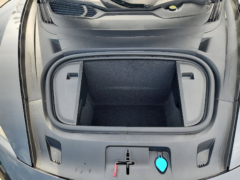 Certified 2025 Porsche Taycan RWD image 28