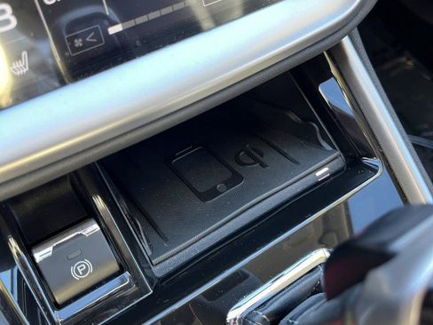 Certified 2022 Subaru Outback Limited XT image 23