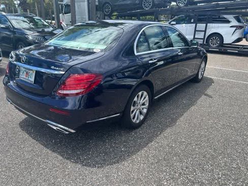 Used 2017 Mercedes-Benz E 300 4MATIC image 9