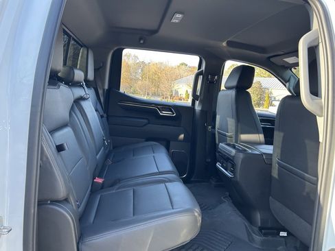 Used 2024 Chevrolet Silverado 1500 LT Trail Boss w/ Convenience Package II image 46