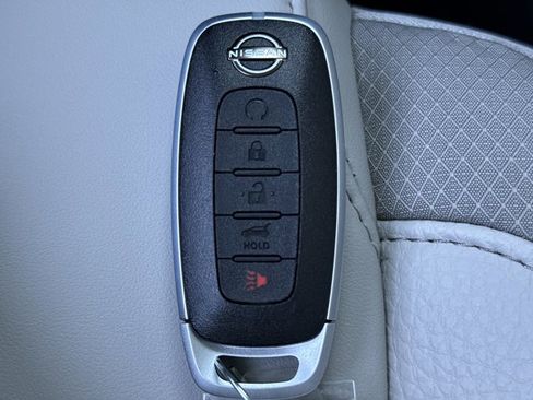 New 2026 Nissan Pathfinder SL w/ SL Premium Package AWD/4WD image 23