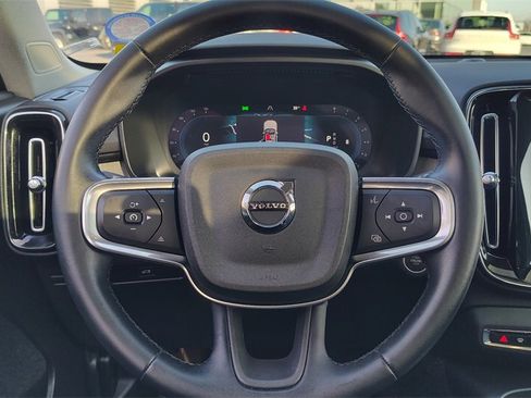 Certified 2025 Volvo XC40 B5 Plus image 12