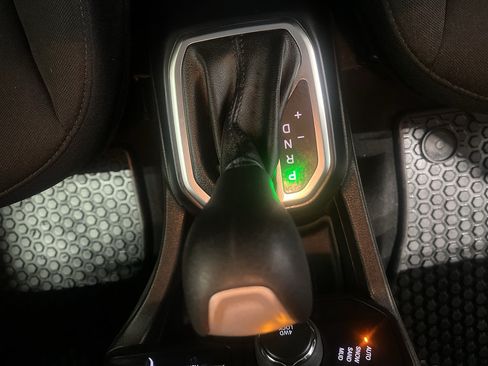 Used 2021 Jeep Renegade Sport AWD/4WD image 12