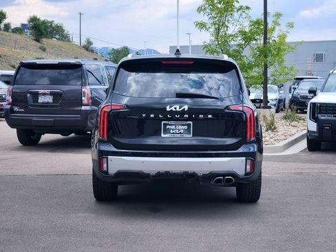 Certified 2023 Kia Telluride EX w/ EX Captain's Chair Package FWD image 6