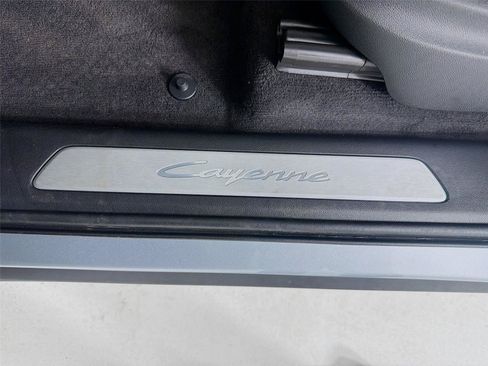 New 2026 Porsche Cayenne Coupe AWD/4WD image 10