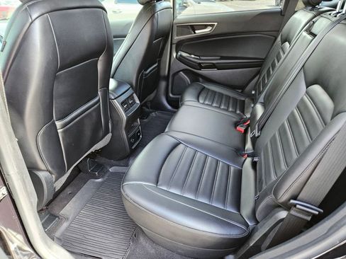 Used 2022 Ford Edge SEL w/ Convenience Package image 16