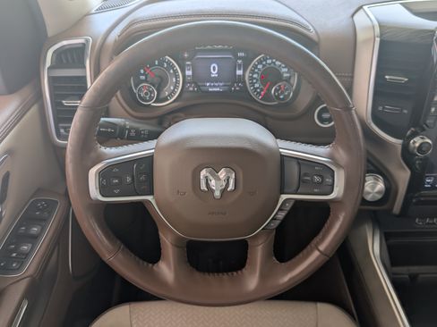 Used 2020 RAM 1500 Laramie AWD/4WD image 23