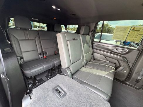 Used 2023 Chevrolet Suburban RST w/ Max Trailering Package RWD image 21
