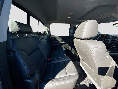 Used 2018 Chevrolet Silverado 1500 LTZ Z71 w/ Centennial Edition image 27