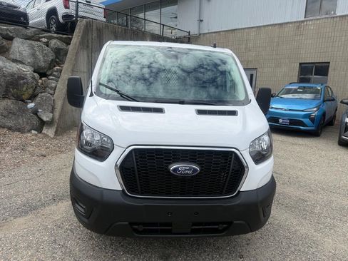 Used 2024 Ford Transit 250 Low Roof w/ Exterior Upgrade Package RWD image 9