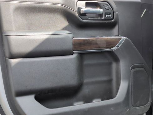 Used 2021 GMC Sierra 1500 SLT w/ X31 Off-Road Package image 15