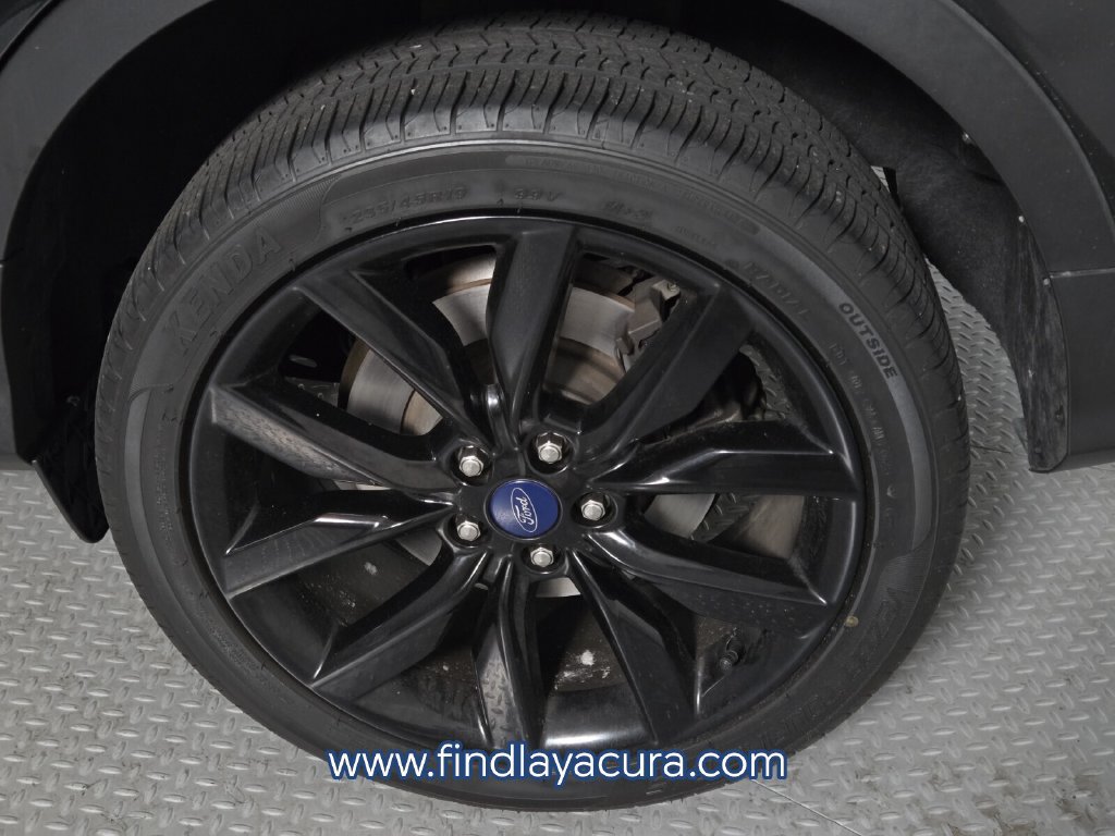 Used 2017 Ford Escape Titanium FWD image 13