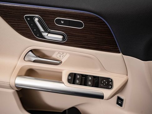 New 2026 Mercedes-Benz GLA 250 4MATIC image 26